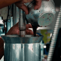 Sente o Clima: os sons, cores e vozes do Mercado Ver–o-Peso, em Belém.