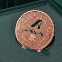 Um símbolo do nosso compromisso: Banco da Amazônia lança medalha comemorativa da COP 30