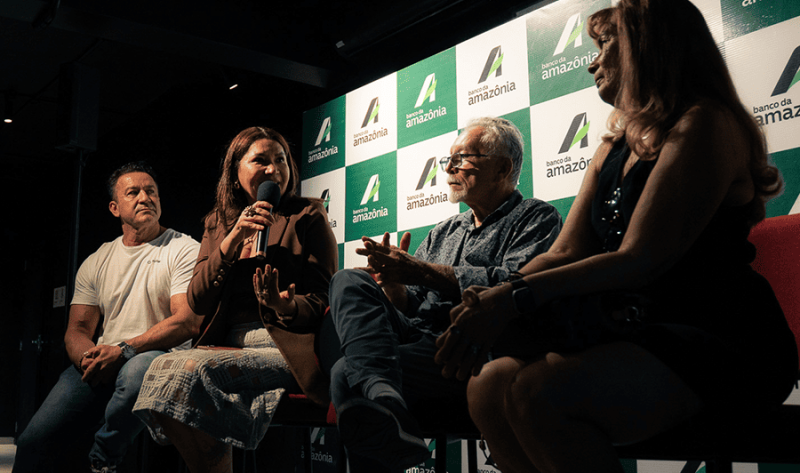 Imprensa confere em primeira mão exposição que celebra Belém no Centro Cultural Banco da Amazônia