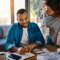 Sair do sufoco ou dar o próximo passo? O microcrédito como a ponte para a sua liberdade financeira