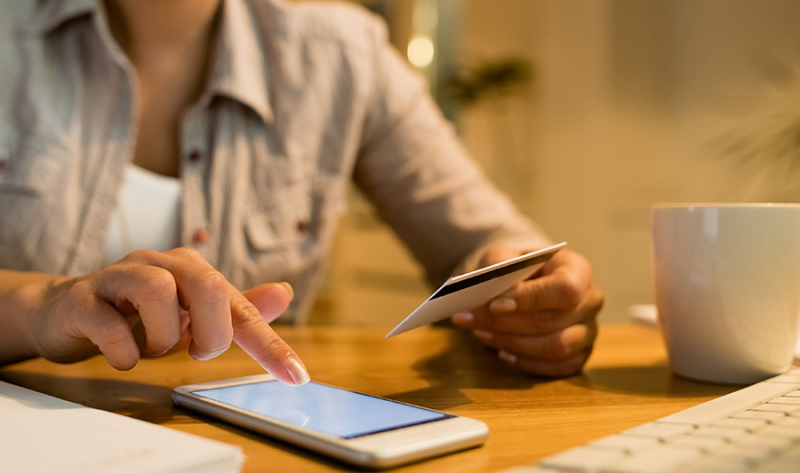 Por que você nunca deve digitar nada no teclado do telefone durante uma ligação recebida