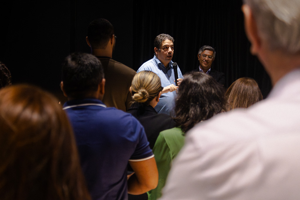 Vernissage – Exposição “Trabalhadores” - Foto 19