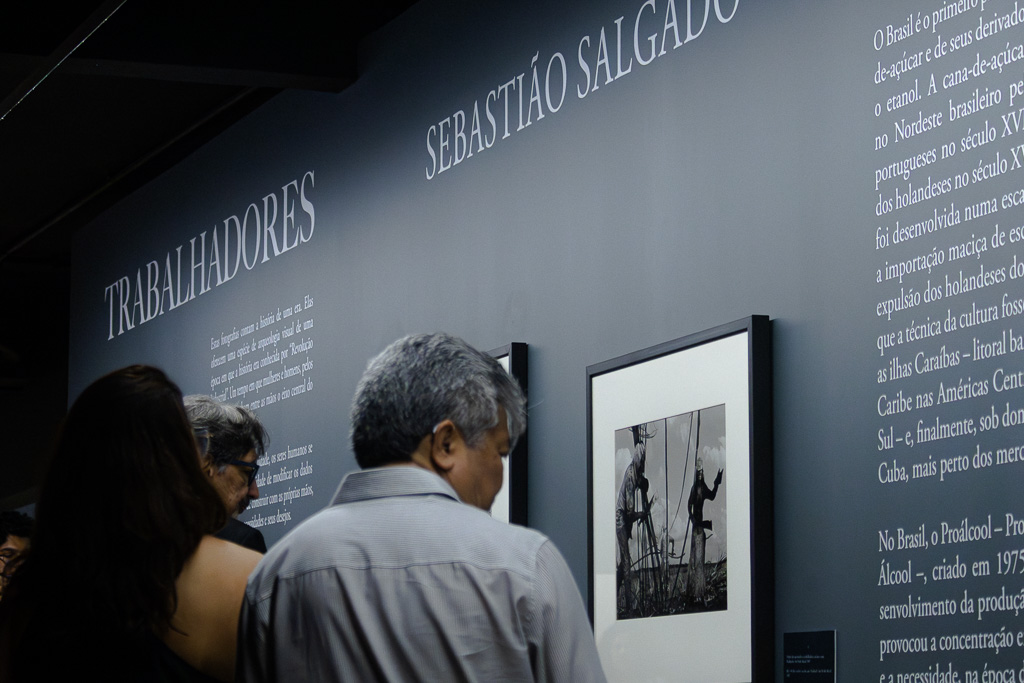 Vernissage – Exposição “Trabalhadores” - Foto 23