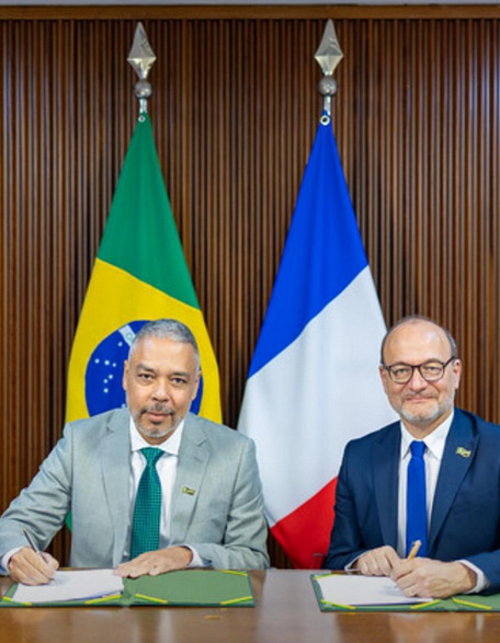 BANCO DA AMAZÔNIA E AGÊNCIA FRANCESA DE DESENVOLVIMENTO (AFD) FIRMAM ACORDO DE R$ 400 MILHÕES PARA FINANCIAR PROJETOS SUSTENTÁVEIS NA AMAZÔNIA LEGAL